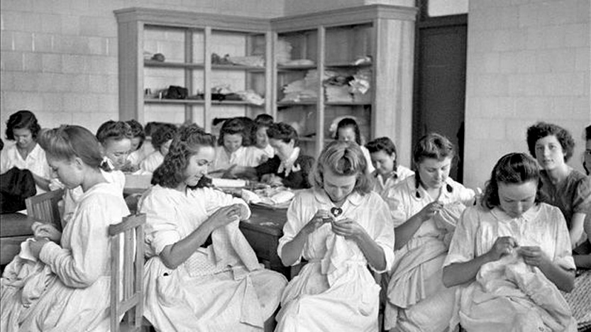 ¿Cómo Era La Famosa Sección Femenina?