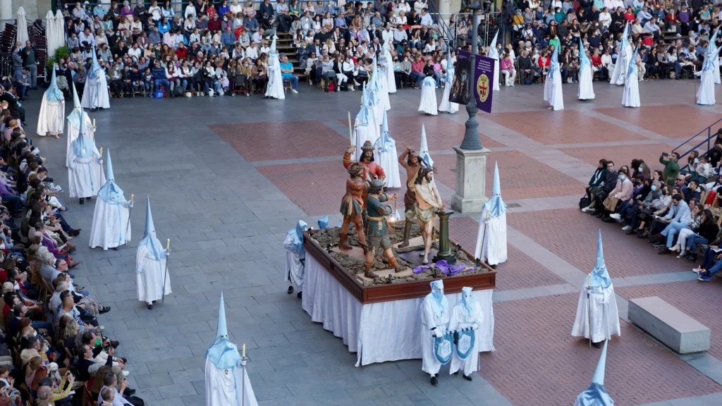 Las 10 procesiones de Semana Santa en España que tienes que vivir al menos una vez