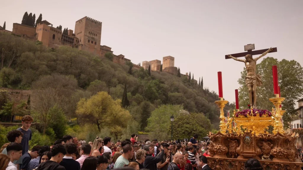 Las 10 procesiones de Semana Santa en España que tienes que vivir al menos una vez