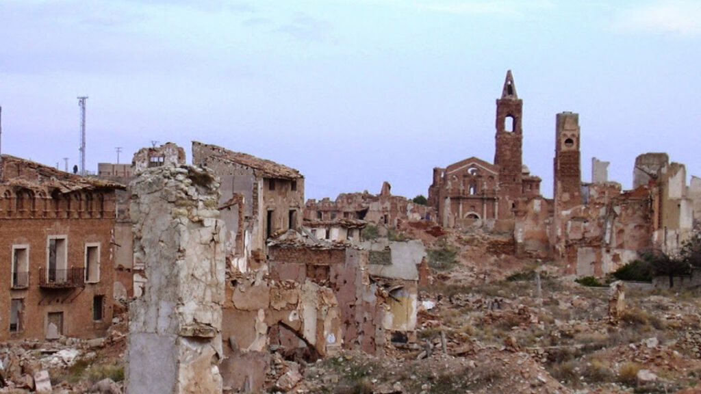 10 destinos misteriosos para un verano inolvidable