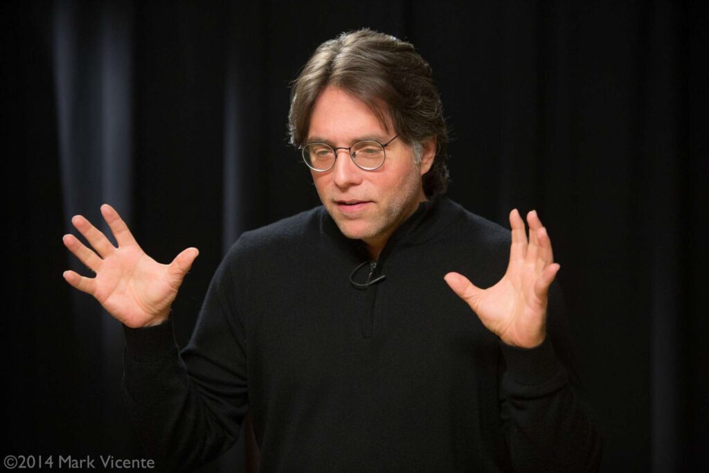 La terrible secta de Keith Raniere: manipulación, poder y abusos detrás de NXIVM